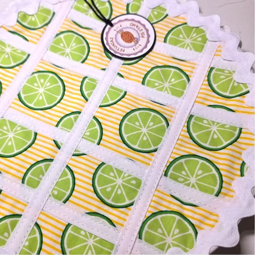 Key Lime Pie / Hot Pad / Potholder / Quilted Cotton / washable / 11